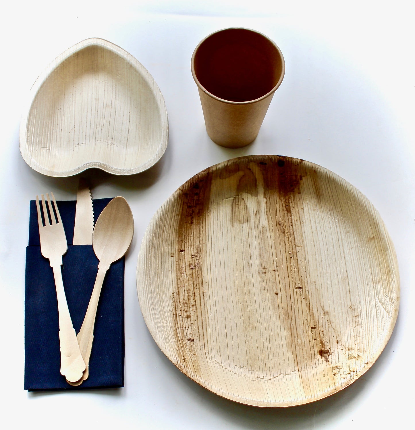 Complete Party Set - 25 Round Plates (10") + 25 Heart Plates (6") + 25 Cups - 75pc - Biodegradable