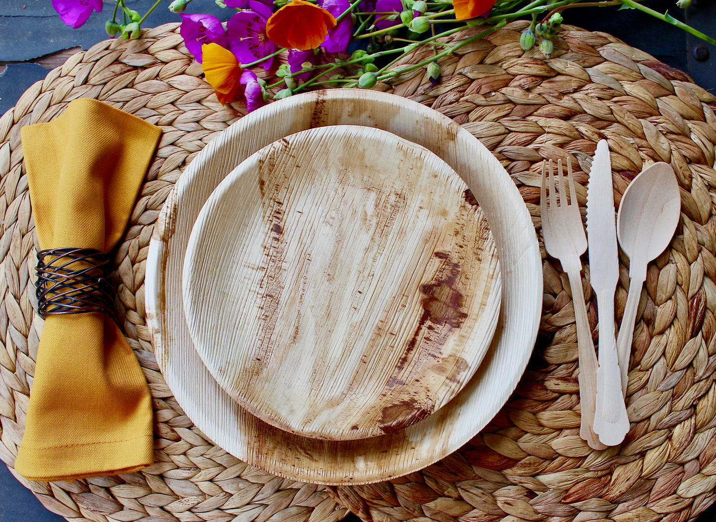 Disposable palm leaf round plate Natural Sustainable 10 pices 10" and 10 pices 6" Square Bowl and 30 pic cutlery for weeding and event