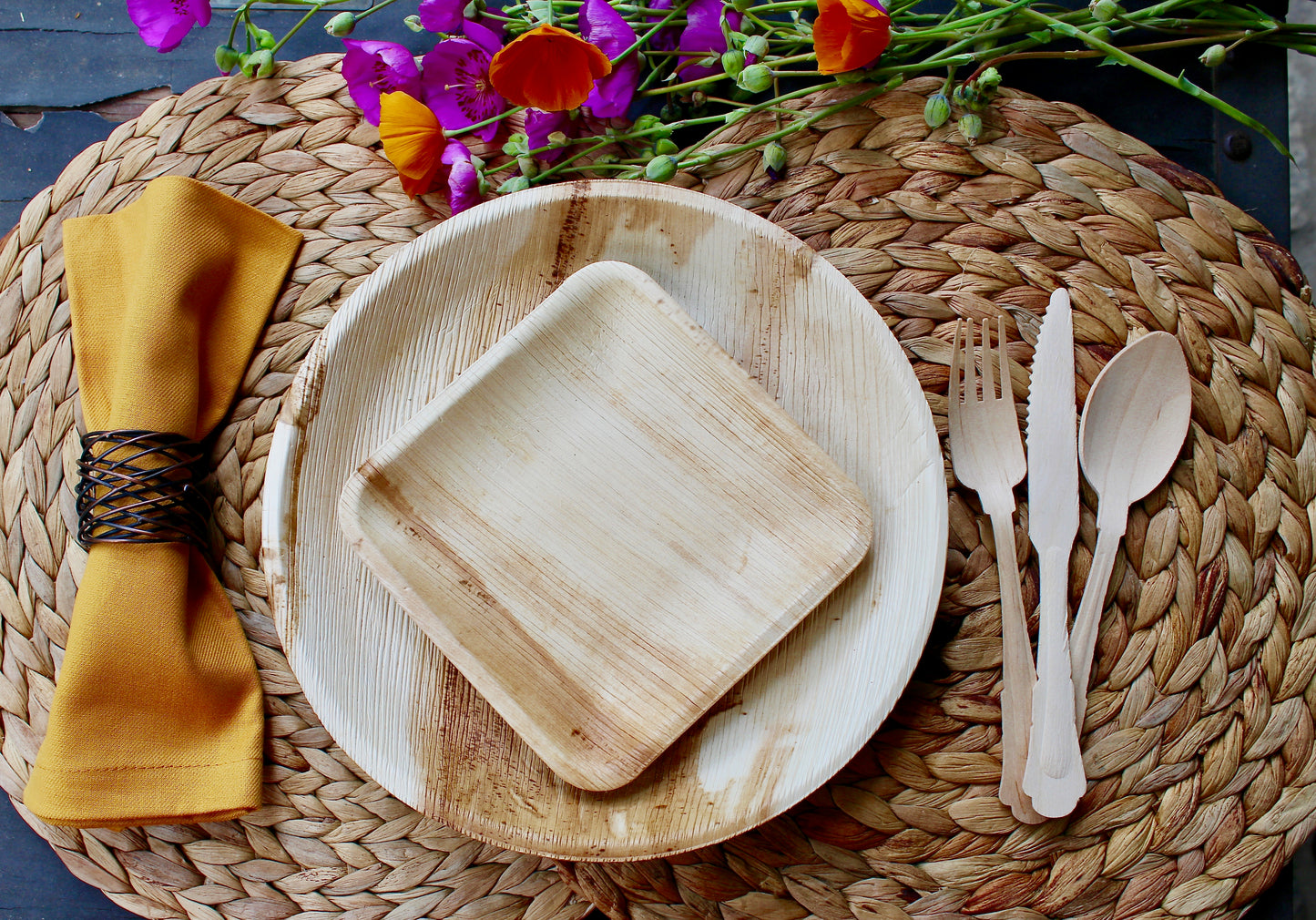 Disposable palm leaf round plate Natural Sustainable 10 pices 10" and 10 pices 6" Square Bowl and 30 pic cutlery for weeding and event