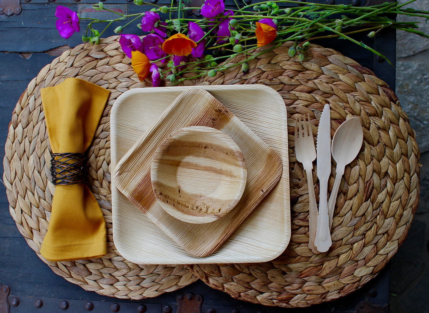 Bamboo Type Palm Leaf 25 Pic 10" Round  - 25 pice Heart 6"- 25  pic  cup  - 75 pic Cutlery - 50 Pic Napkin