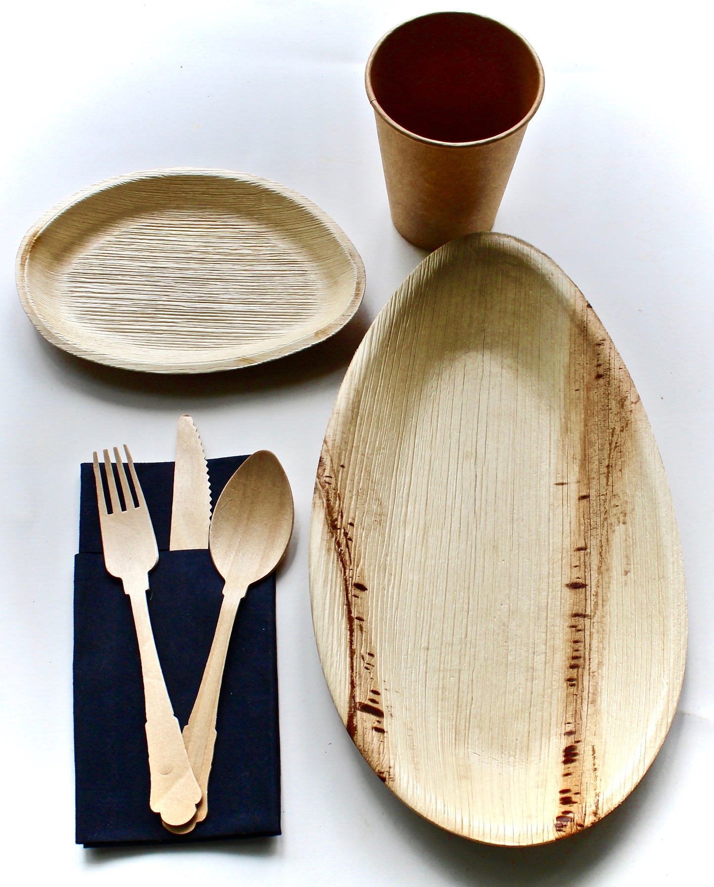 Palm Leaf plates 10 Pice 6x4" Try angle - 10 pic 6" Heart  - 10 pic Coup  - 30 Pic cutlery  - 20 pic napkin