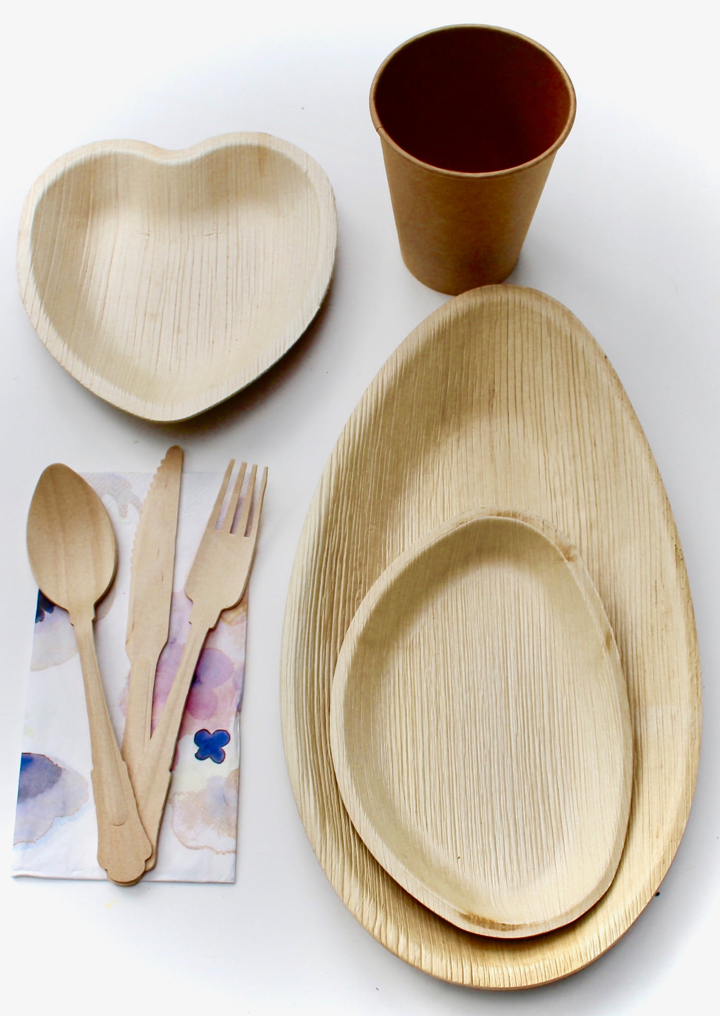palm leaf plates 10 pice 6x9" try angle  deep   - 10 pic 5" Bowl - 10 pic Heart 6" -10 pic Coup - 20 pic Napkin     30  pic cutler - 50 pic napkin