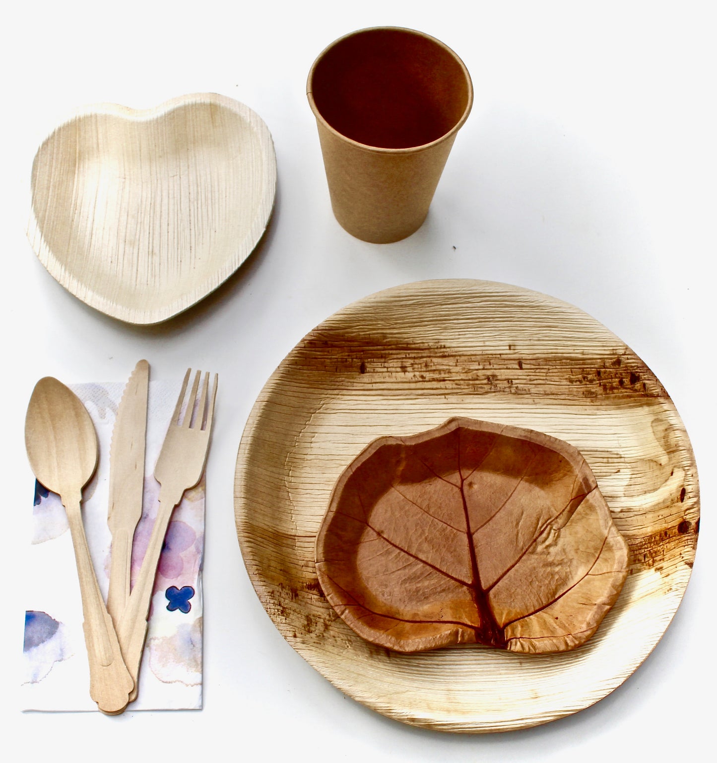 Palm Leaf Plate 20 Pic Round 10" - 20 pic Sea Grape 7" - 20 Pic Heart 6" - 20 Pic Cup - 20 Pic Napkin - 60 Pic Utensils